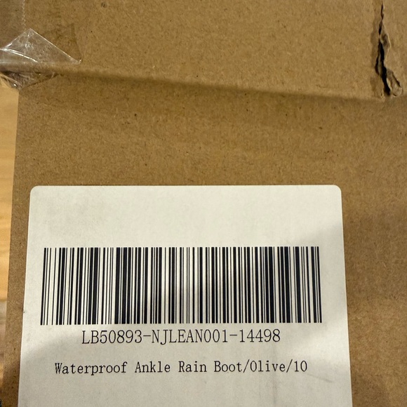 Quince Chelsea Rain Boot 10 NWT - Picture 7 of 7